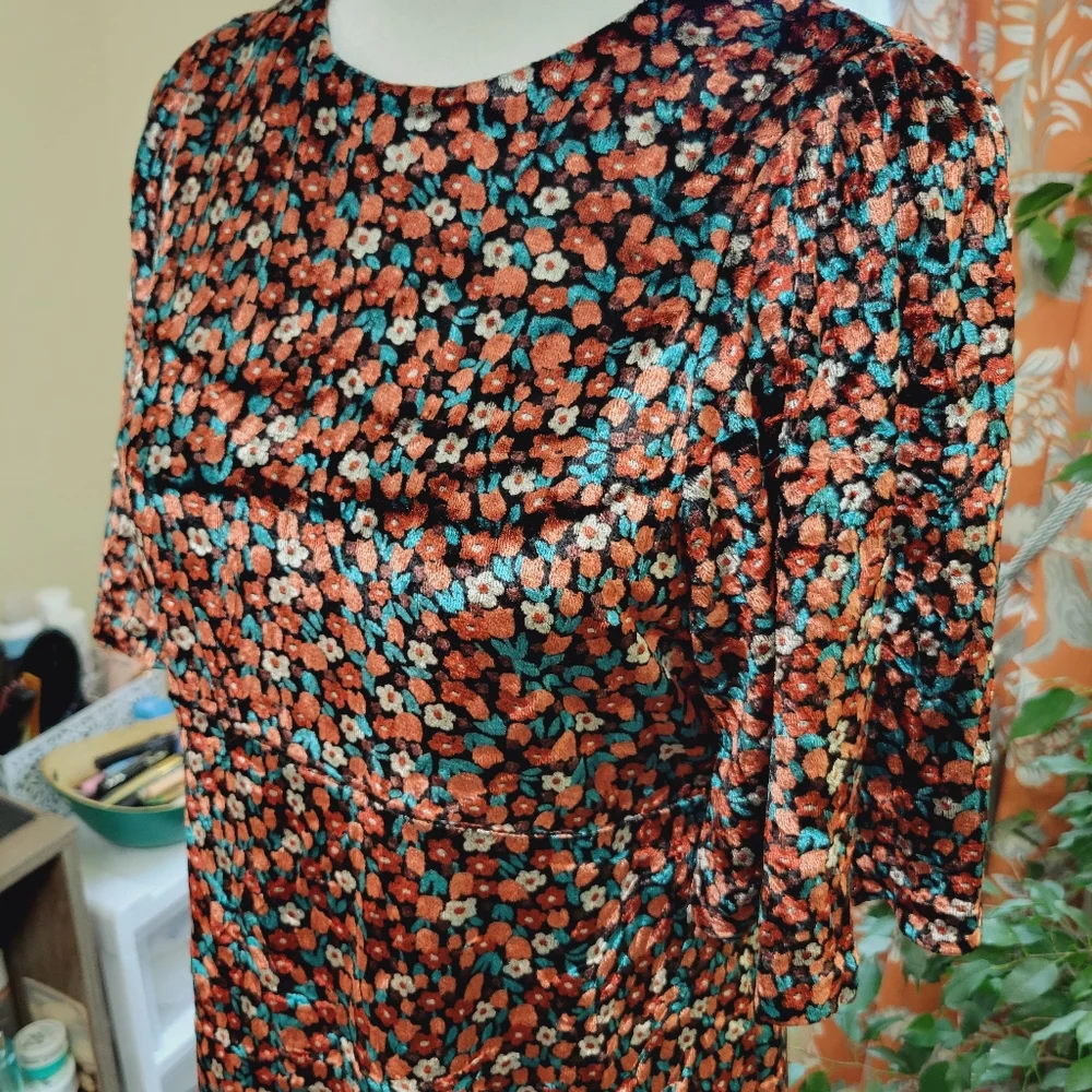 Zara Floral Velvet Short Dress - Picture 5 of 8